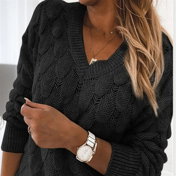 Lightweight V-Neck Scallop Sweater