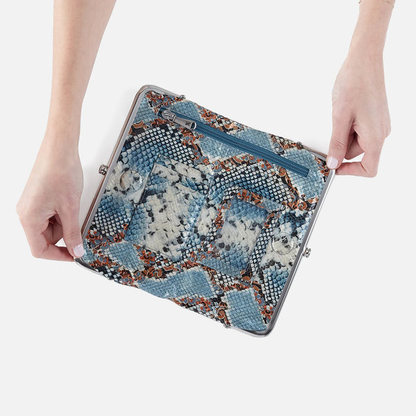 Lauren Clutch Wallet in Printed Leather - Blue Tempest
