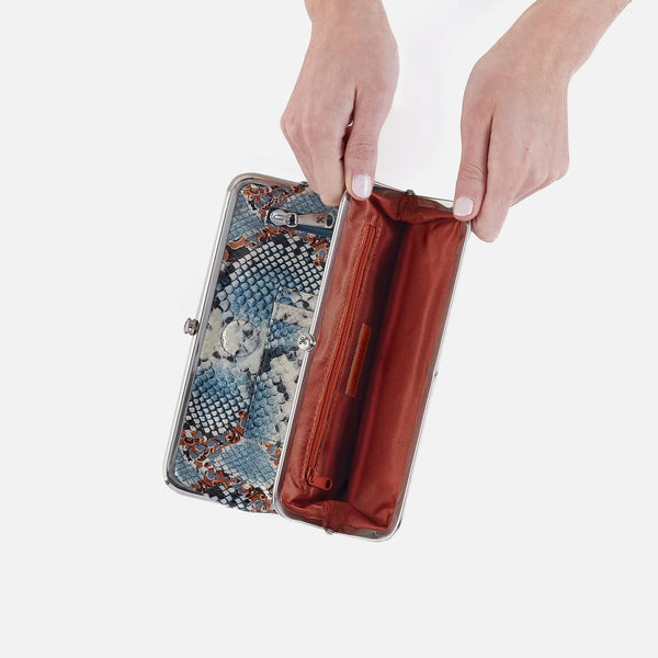 Lauren Clutch Wallet in Printed Leather - Blue Tempest