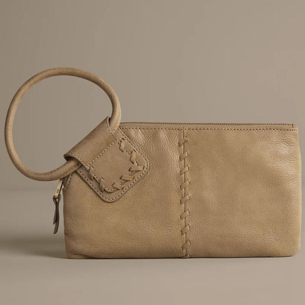 Sable Wristlet In Metallic Leather - Burnished Sage